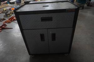 lot 230 image: Gladiator storage box