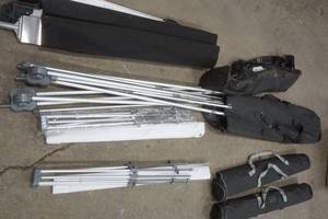lot 9 image: group of display tripods