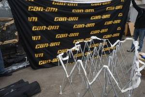 lot 17 image: media display stand