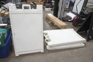 lot 20 image: 4 sandwich board sidewalk signs