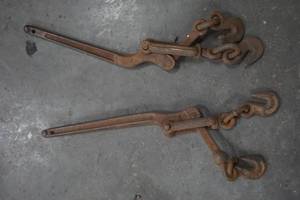 lot 320 image: load binders