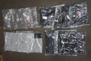 lot 340 image: Makita shirts
