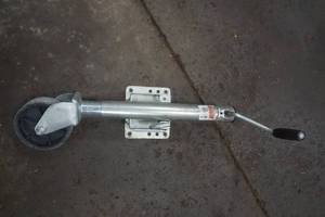 lot 361 image: trailer tongue jack