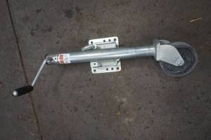 lot 362 image: trailer tongue jack