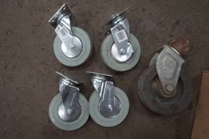 lot 365 image: casters