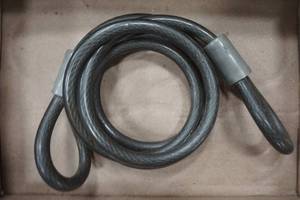 lot 371 image: vinyl coated cable lock
