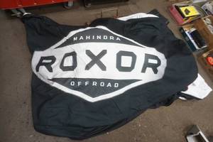 lot 389 image: Roxor circle sign