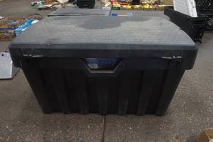 lot 395 image: Contico storage tote