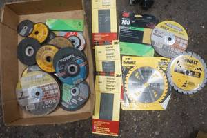 lot 409 image: grinding discs