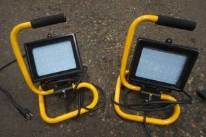 lot 410 image: LED shop light