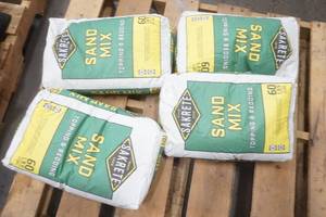 lot 422 image: sand mix