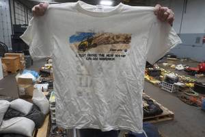 lot 425 image: t-shirts