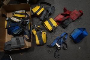 lot 458 image: loop straps