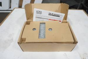 lot 472 image: DLS Series Power Converterbattery charger
