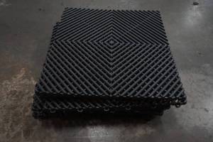 lot 488 image: floor grates
