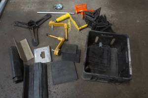 lot 498 image: trailering supplies