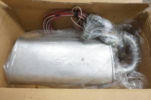 lot 513 image: generator exhaust