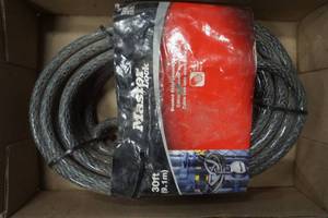 lot 515 image: vinyl coated cable lock