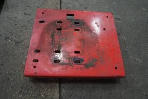 lot 520 image: red mounting panel