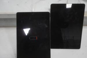 lot 579 image: 2 iPads