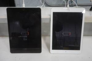 lot 588 image: 2 iPads