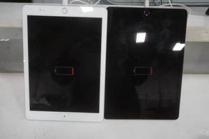 lot 590 image: 2 iPads