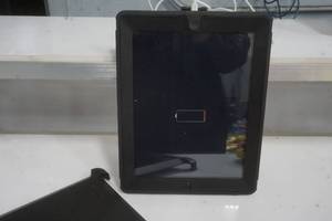 lot 595 image: 1 iPad with case
