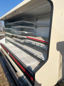 lot 28 image: 12 Open Face Cooler
