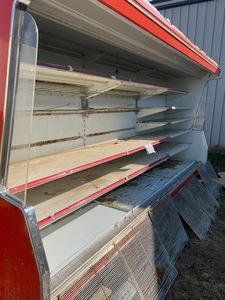 lot 29 image: 12 Open Face Cooler