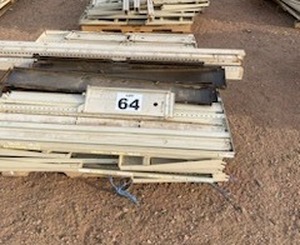 lot 64 image: 8 Double Sided Gondola Retail Store Shelving