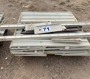 lot 71 image: 8 Double Sided Gondola Retail Store Shelving
