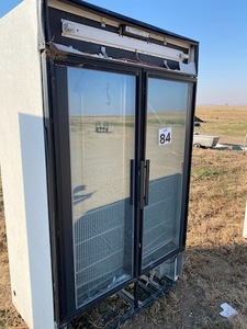 lot 84 image: Display Cooler Cabinet (no compressor)