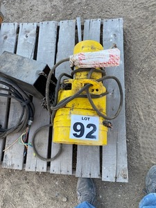 lot 92 image: Electric Hoist