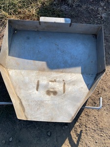 lot 97 image: Offal Tray Only