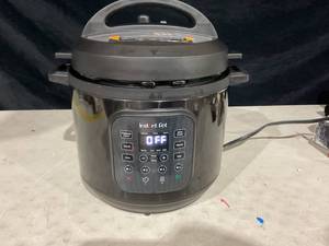 lot 322 image: Instant Pot Chef Series 8 Qt Pressure Cooker and Multi-Cooker