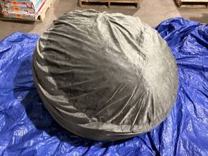 lot 418 image: 40x39 Giant Grey Bean Bag Chair