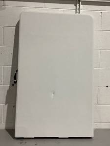 lot 446 image: Elama 6 Folding Table in White Plastic, Folding Table, Portable Long Foldable Tables