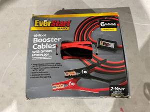 lot 352 image: EverStart Maxx 16-Foot 6-Gauge Heavy Duty Booster Cables with Smart Protector