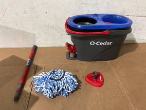 lot 622 image: O-Cedar EasyWring RinseClean Microfiber Spin Mop & Bucket Floor Cleaning System