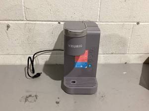 lot 497 image: Keurig K-Iced Essentials, Gray Iced and Hot Single-Serve K-Cup Pod Coffee Maker