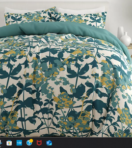 lot 547 image: Home Collection Premium Ultra Soft 3 Piece Reversible Duvet Cover Set, King, Teal