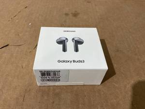 lot 46 image: Samsung Galaxy Buds3 Bluetooth Earbuds with Charging Case