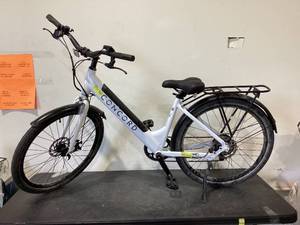 lot 87 image: Concord Step-Thru Electric Commuter Bike, 27.5 Wheels, 36V, White, Fits Riders 51 - 61, Adult