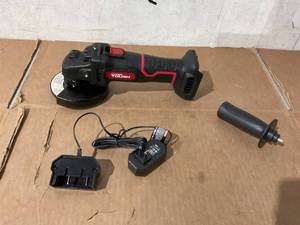 lot 657 image: Hyper Tough 20V 1.5Ah Lithium-ion Angle Grinder, Cordless, Battery Powered