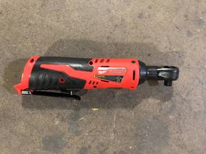 Milwaukee M12 12V Lithium-Ion Cordless 38 in. Ratchet (Tool-Only)   Customer Returns See Pictures