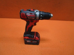 lot 23 image: Milwaukee M18 Cordless Drill & Battery