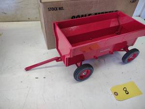 18 Scale Scale Models IH McCormick Red Wagon...