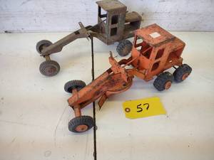 (2) Structo Motor Graders