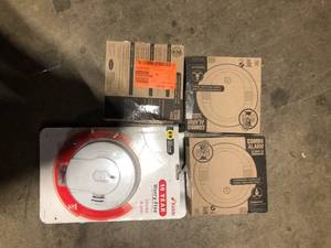 Lot of Assorted Smoke Detectors Various Models and Conditions   Customer Returns See Pictures