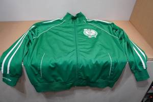 lot 92 image: Boston Celtics Jacket -5XL